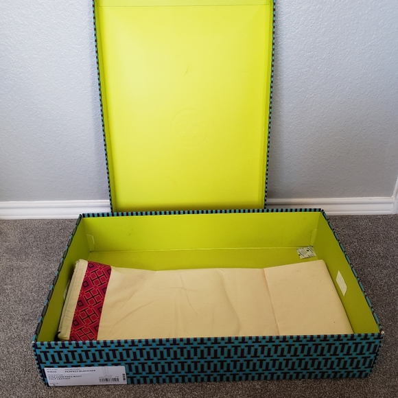 Tory Burch Kira 70mm knee boot black women's shoes size 6 - Picture 13 of 16